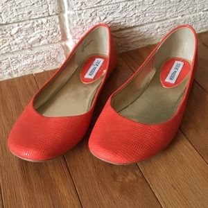 Coral Snakeskin Flats by Steve Madden